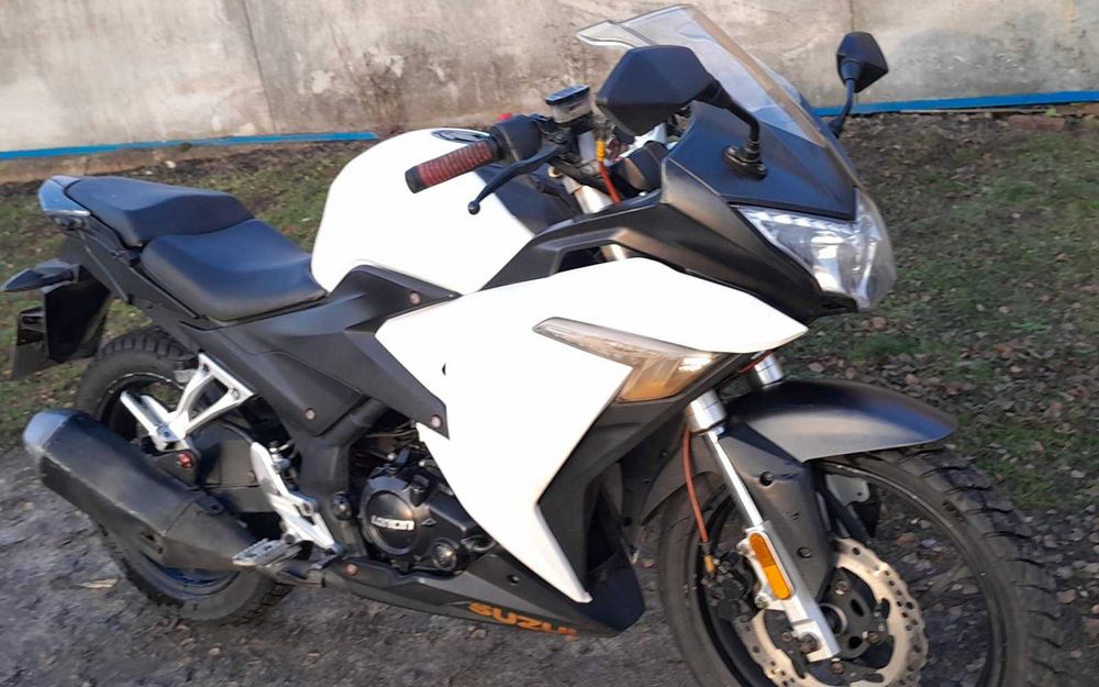 Мотоцикл Лонкин 250