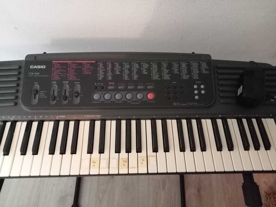 Órgão Casio CTK-500 usado + suporte