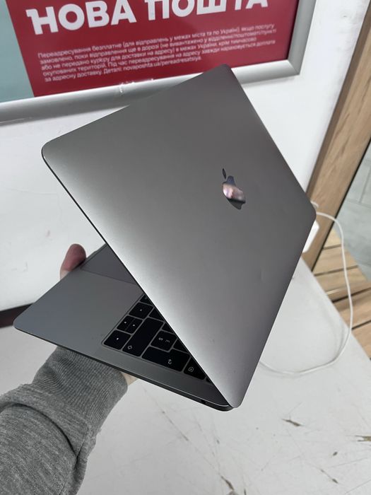 Mackbook Air A1932, 2019, запчастини
