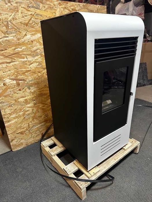 Piecyk na pellet Giada 9 kW + pilot