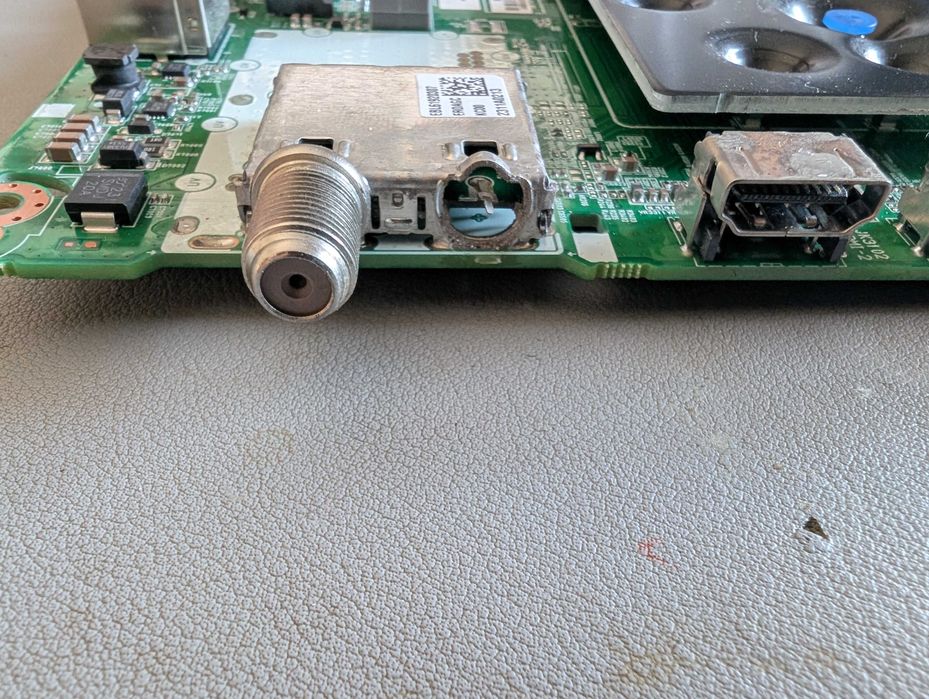 Placa principal TV LG - 50ur73006LA