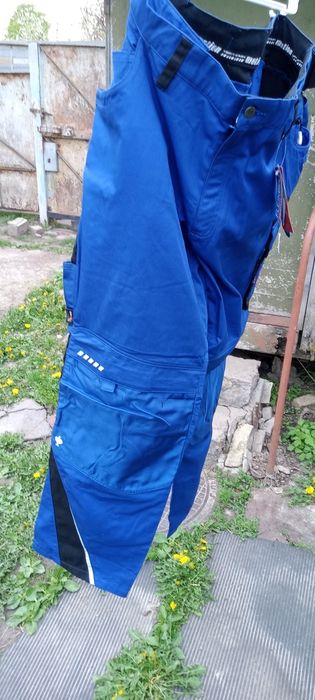Продам новый рабочий костюм