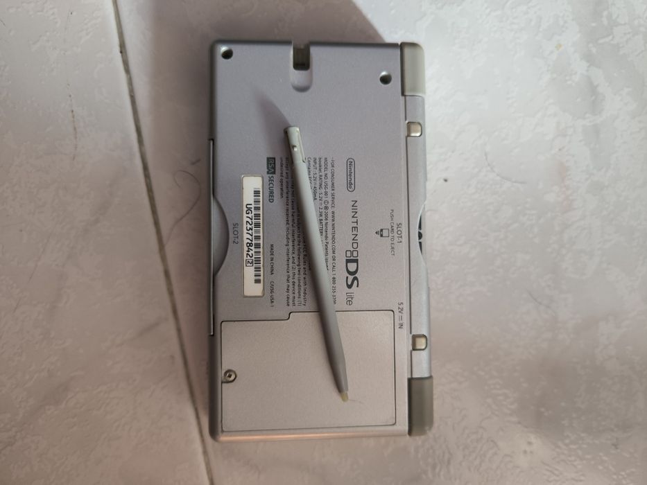 Nintendo DS Lite e jogos