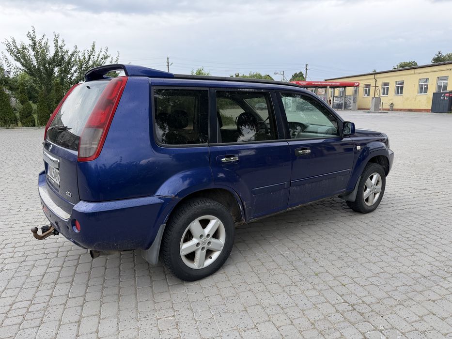 Nissan X trail 2.2 механіка 6 ступка