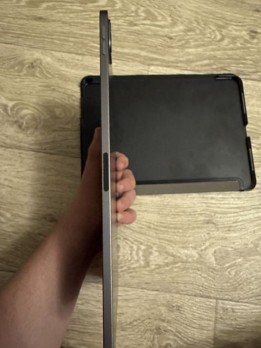 Ipad pro 2020 11 128 gb+чехол