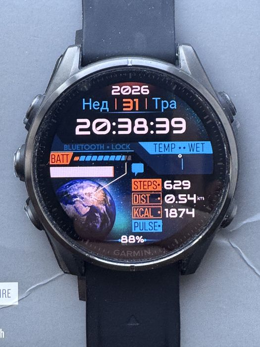 Garmin Fenix 8 (43 mm, AMOLED Sapphire)