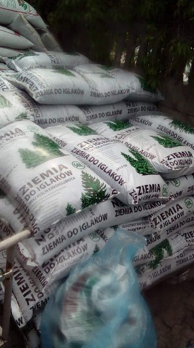 ziemia ogrodowa,czarnoziem w workach,obornik bydlęcy,kora sosnowa