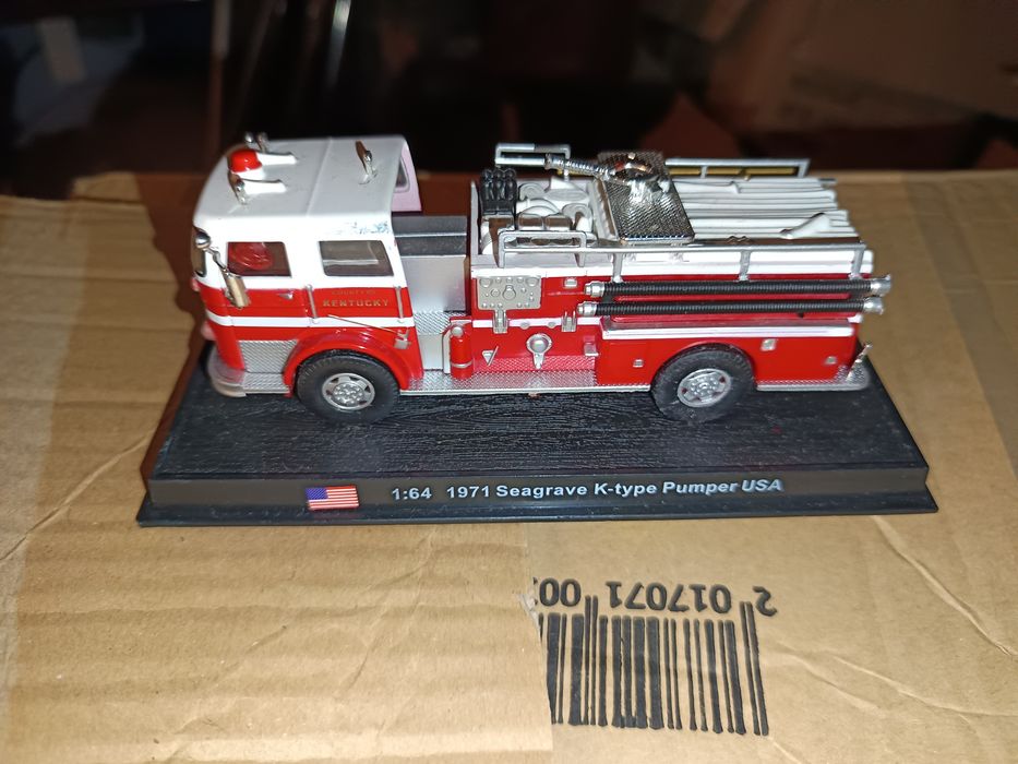 Model wozu strażackiego Seagrave K Type Pumper firmy Del Prado 1:64
