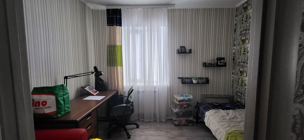 Продам будинок м.Лозова