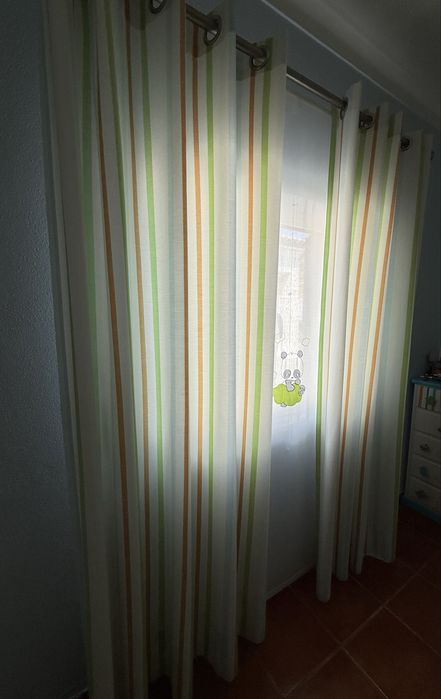 Cortinado para quarto de criança