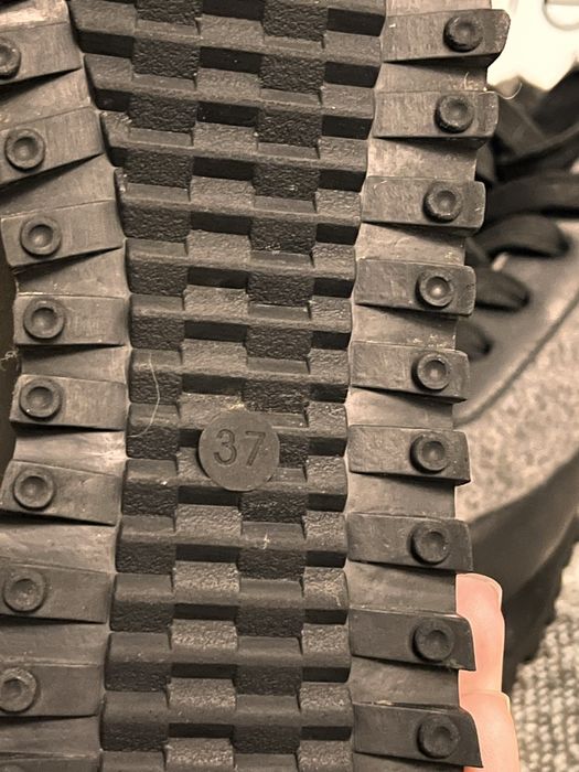 Зммові кросівки від Estro