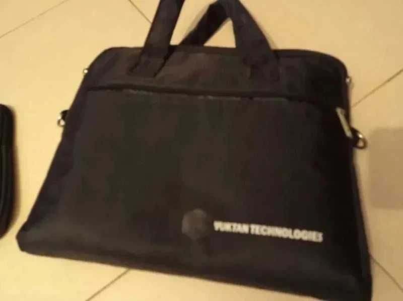 2 bolsas para portátil tablet ou outros
