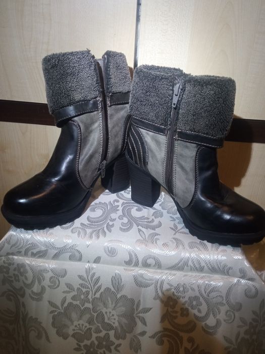 Botki, kozaczki damskie na obcasie