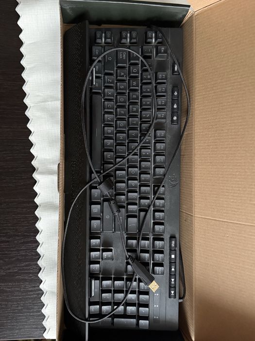 Klawiatura gamingowa RGB Redragon Shiva K512 – bardzo dobry stan