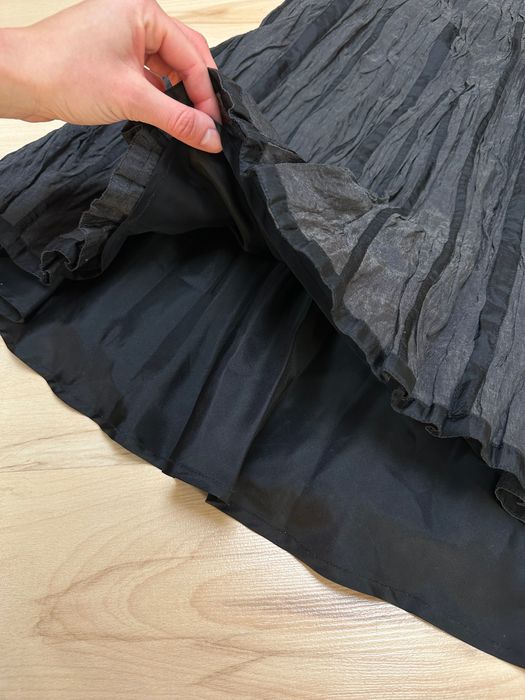 tiffi czarna elegancka długa wizytowa rozszerzana spódnica midi