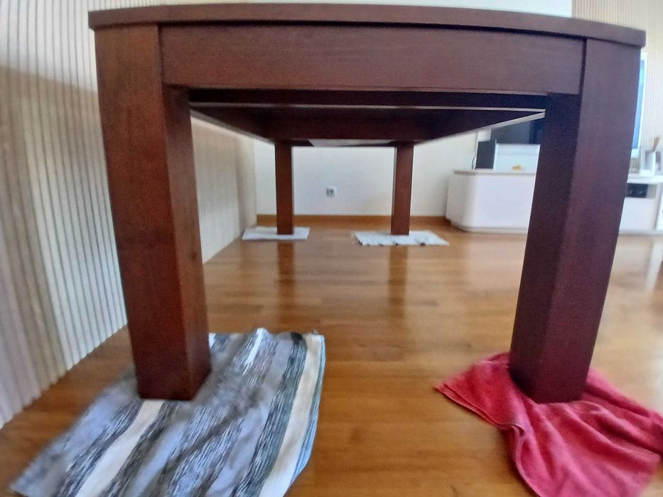 Mesa como nova para a sala