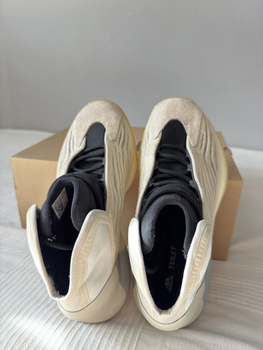 Adidas Yeezy Boost QNTM quantum Mist Slate