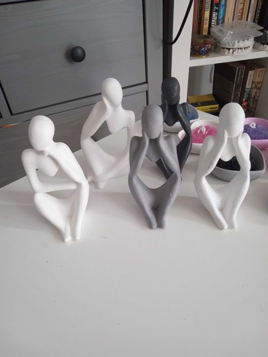 Figurka myśliciel
