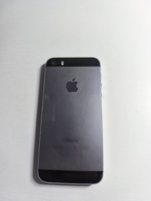ОБМІНЯЮ iPhone 5s