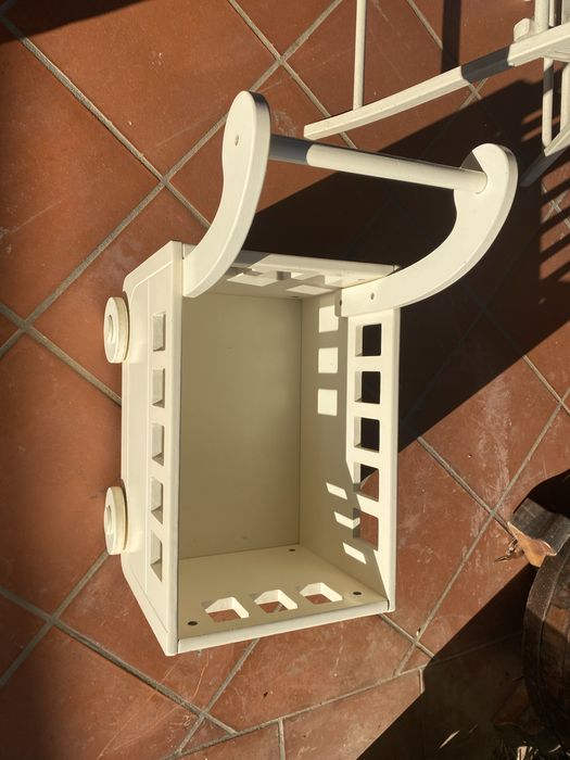 Carrinho de madeira para brinquedos / cesto para brinquedos