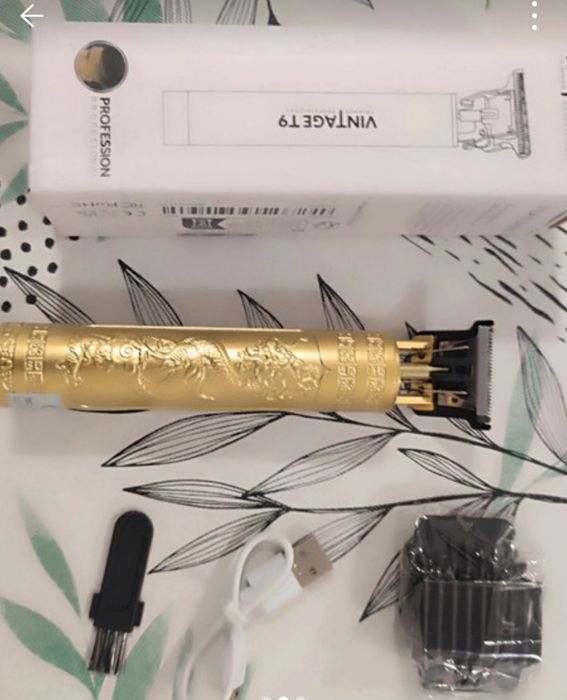 Máquina de barbear e cortar cabelo