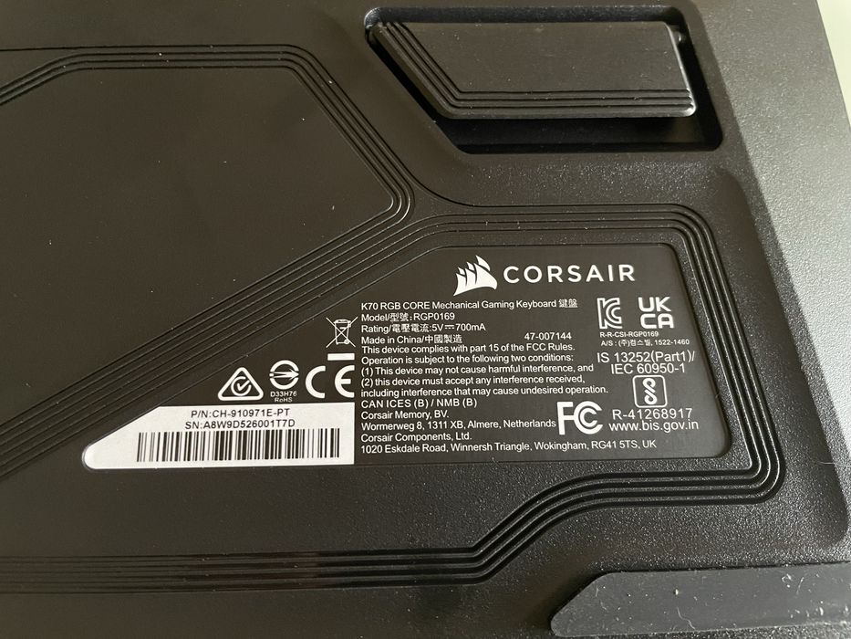 Teclado mecanico Corsair K70 Core