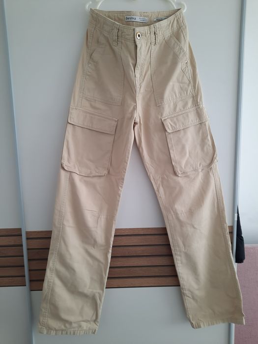 Spodnie bojówki męskie Bershka