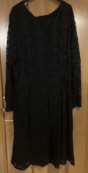 Koronkowa czarna sukienka Zizzi 50/52