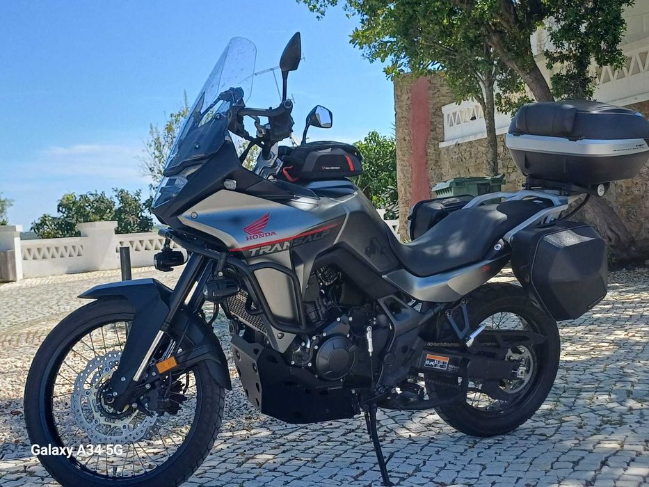 Honda Transalp XL750 (ler descritivo)