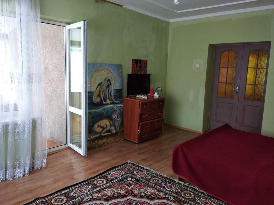 Продам двох поверховий будинок