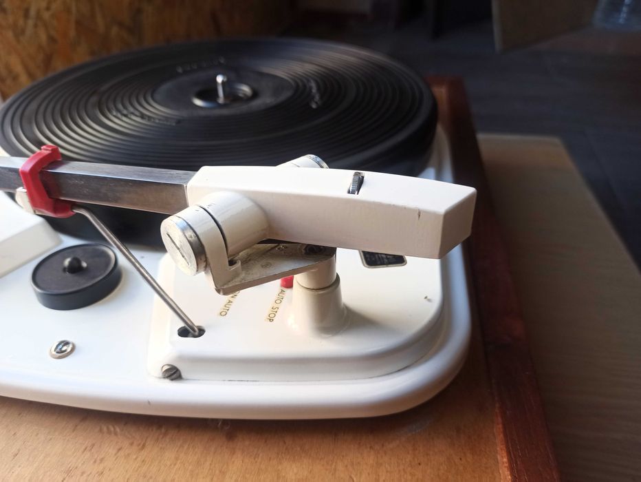 Програвач Garrard 4hf