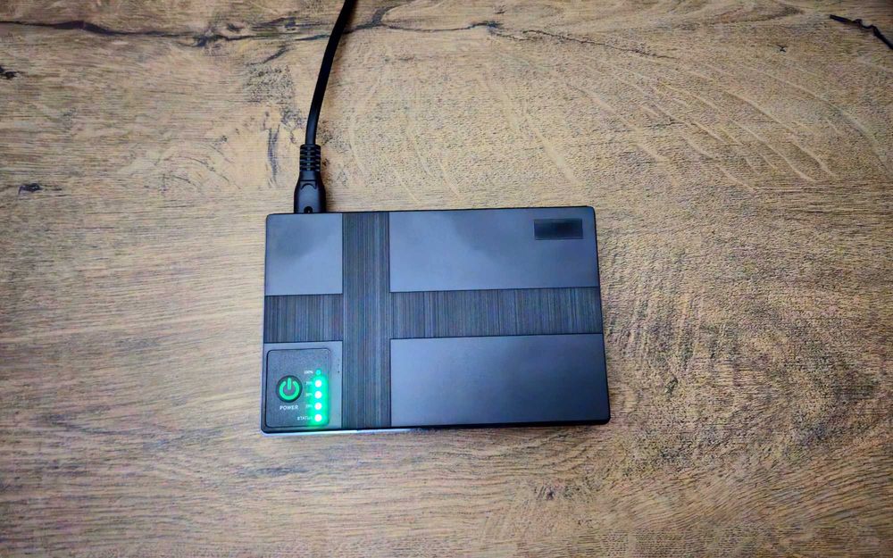 ДБЖ  ups упс DC1036P 12000mAh 36W бесперебойник повербанк для роутера