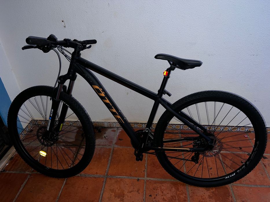 Bicicleta quase novo