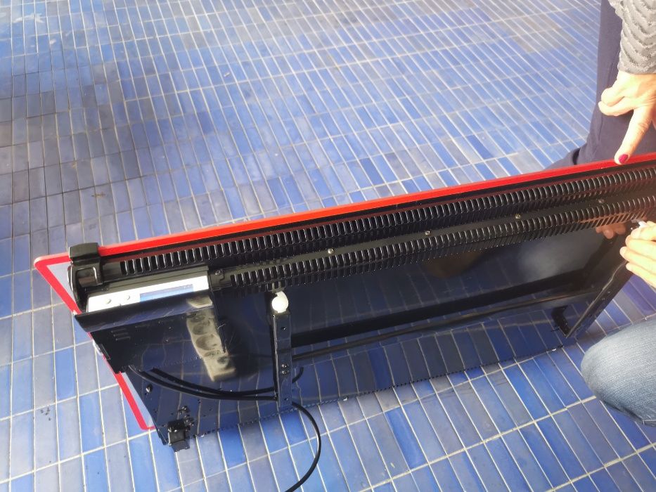 Radiador de Vidro Curvo Radiante 1000W e 1500W