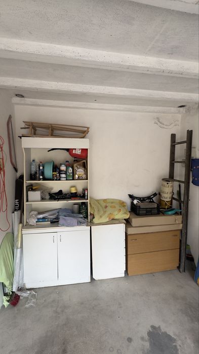Oddam 3 szafki z garażu. Zapłacę za zabranie.