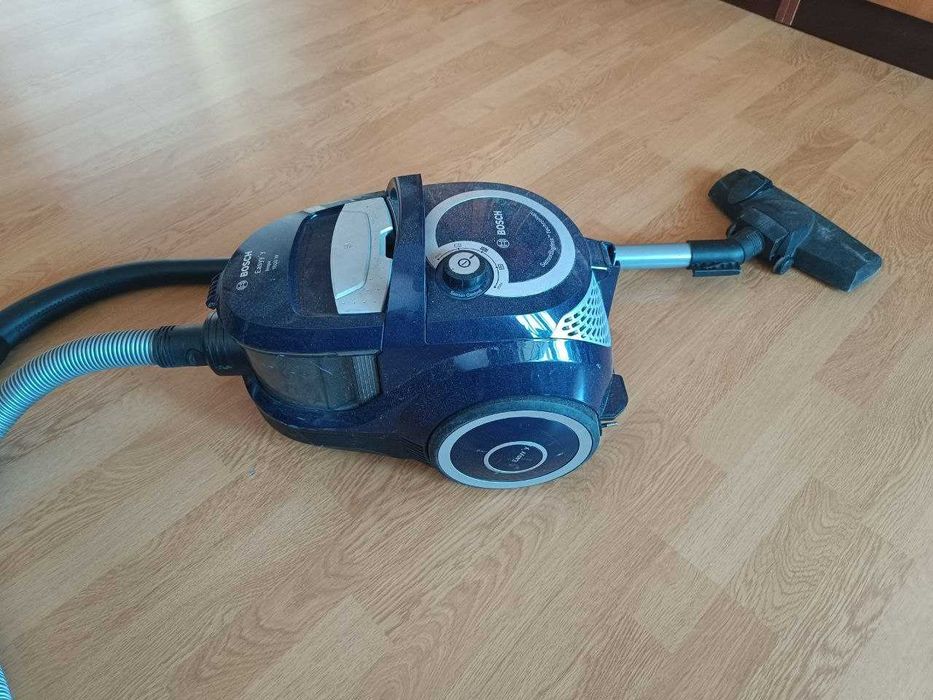 Пилосос Bosch EASYY`Y HEPA 1800W