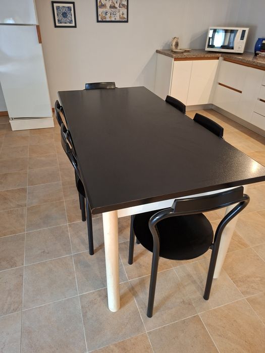Mesa com 6 cadeiras para Cozinha