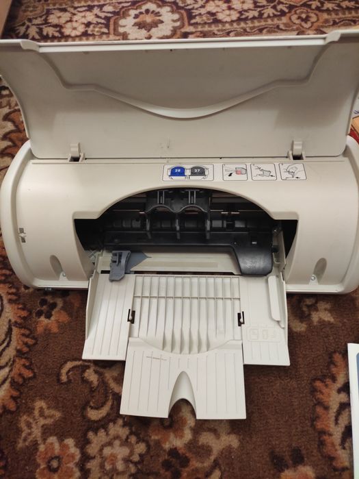 Продам принтер hp цветной