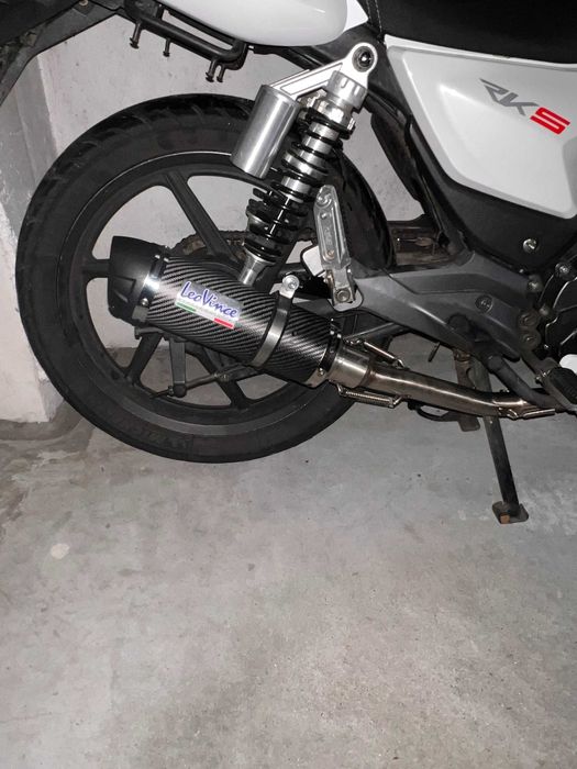 Keeway RKS 125 (ano 2016) Sempre de Garagem Muito Estimada