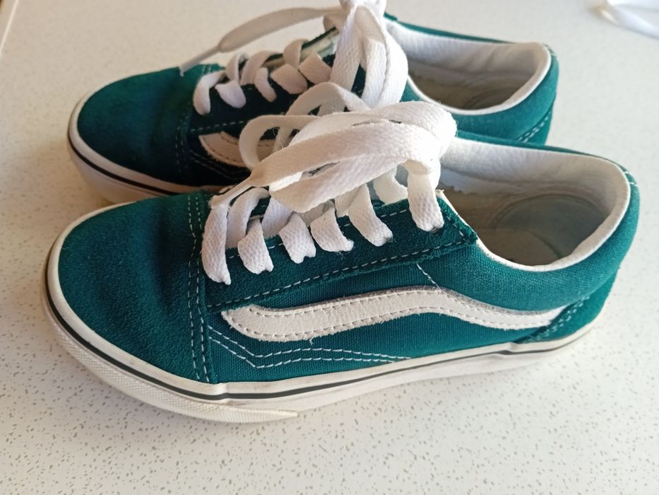VANS C/ Novas tamanho 30