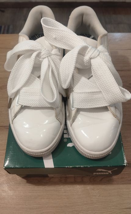 Białe sneakersy Adidasy Puma Basket z kokardami 38