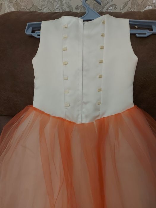 Нарядные платья для девочки