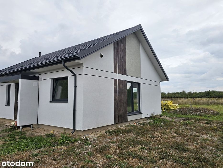 NOWOCZESNY DOM - 91 m² energooszczędnego komfortu bez zbędnych metrów.