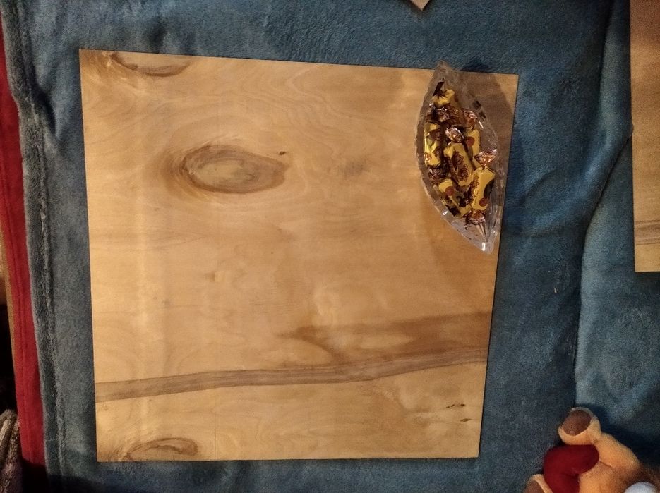 Стильная подставка для ноутбука или другого.