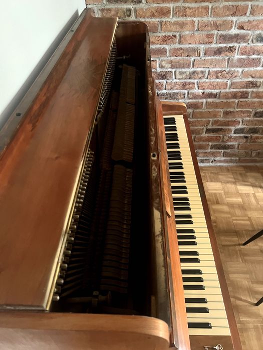 Pianino Calisia antyk