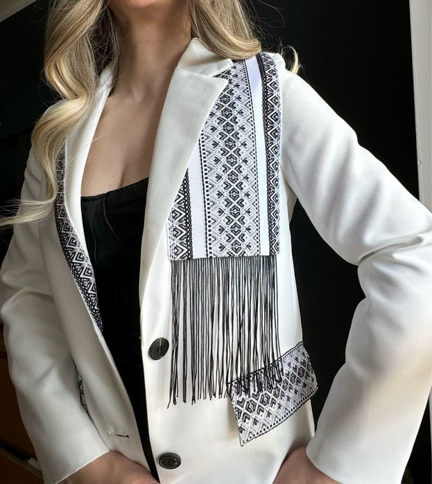 Вишитий жакет, піджак український,