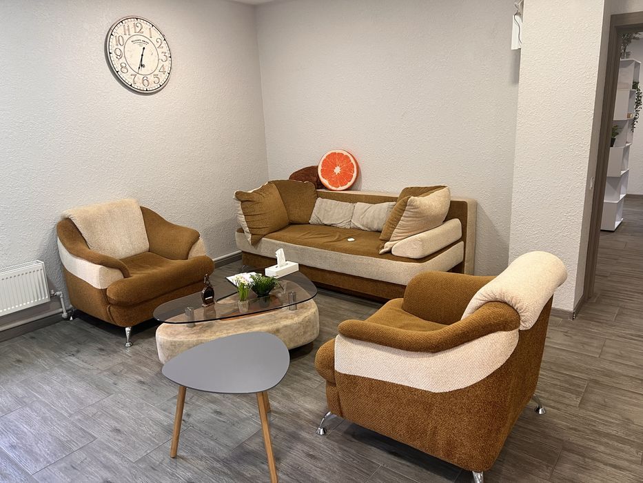 Мʼякі меблі - диван та два крісла