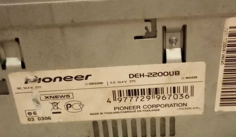 Radio samochodowe Pioneer + 4 głośniki Alpine