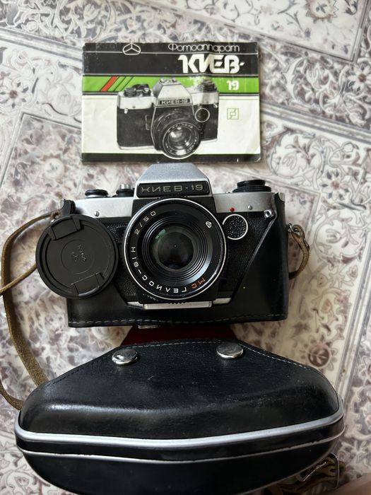 Фотоапарат Киев-19