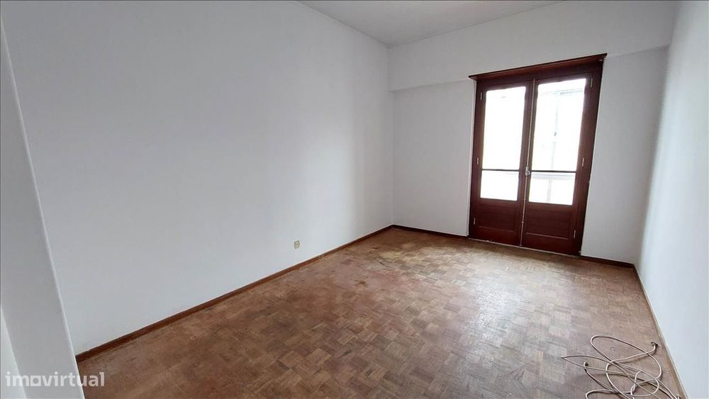 Apartamento T2 em Mem Martins